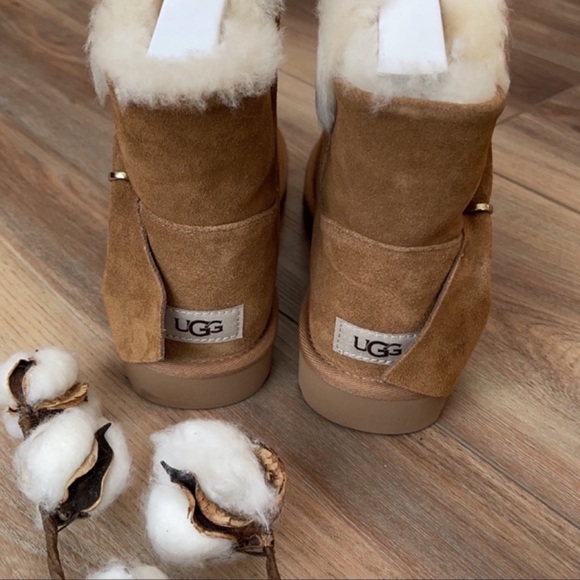 🌴🔆UGG- CLASSIC MINI TWIST BOOTS🔆🌴 - Picture 7 of 13